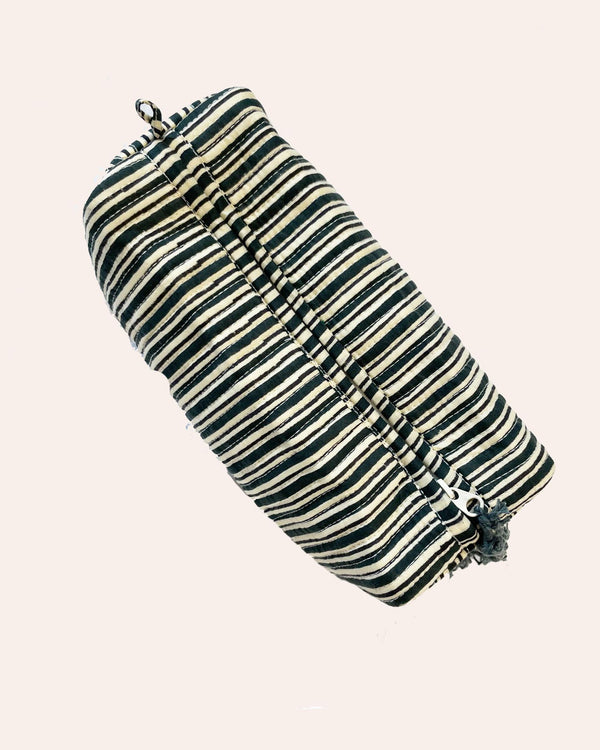 Astuccio trapuntato cotone motivo Kenya colori caldi vista frontale