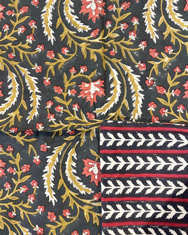 Cuscino Morvi dettaglio stampa floreale block print su cotone