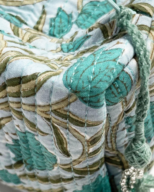 Astuccio Blu Primula cotone block print dettaglio stampa floreale