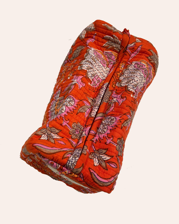 Astuccio trapuntato cotone arancione motivo zucca vista frontale