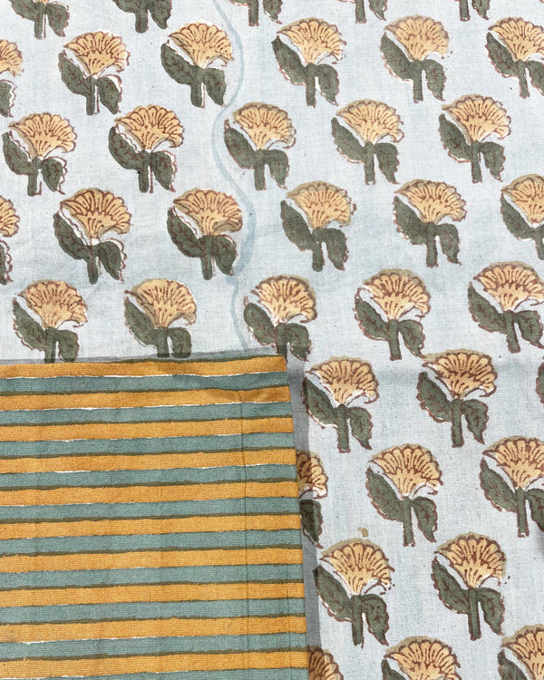 Cuscino Zynes dettaglio stampa floreale block print su cotone
