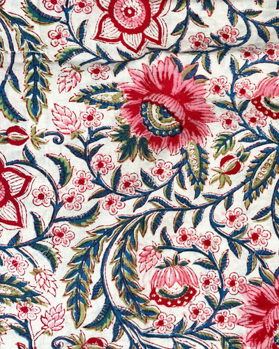 Ata Kurta White Majorelle dettaglio stampa floreale rosa corallo e foglie su cotone bianco