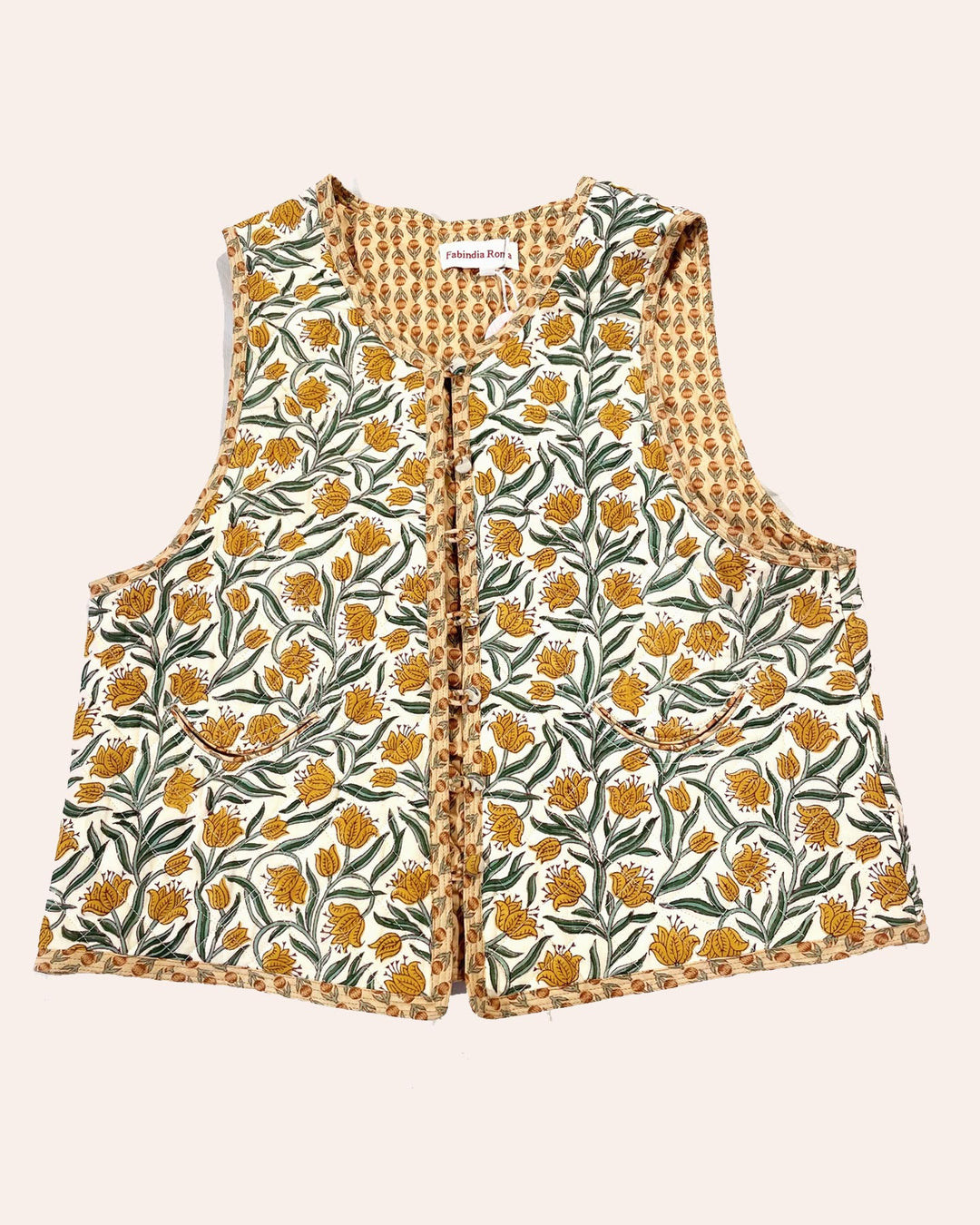 Gilet trapuntato Saffron cotone color zafferano vista frontale