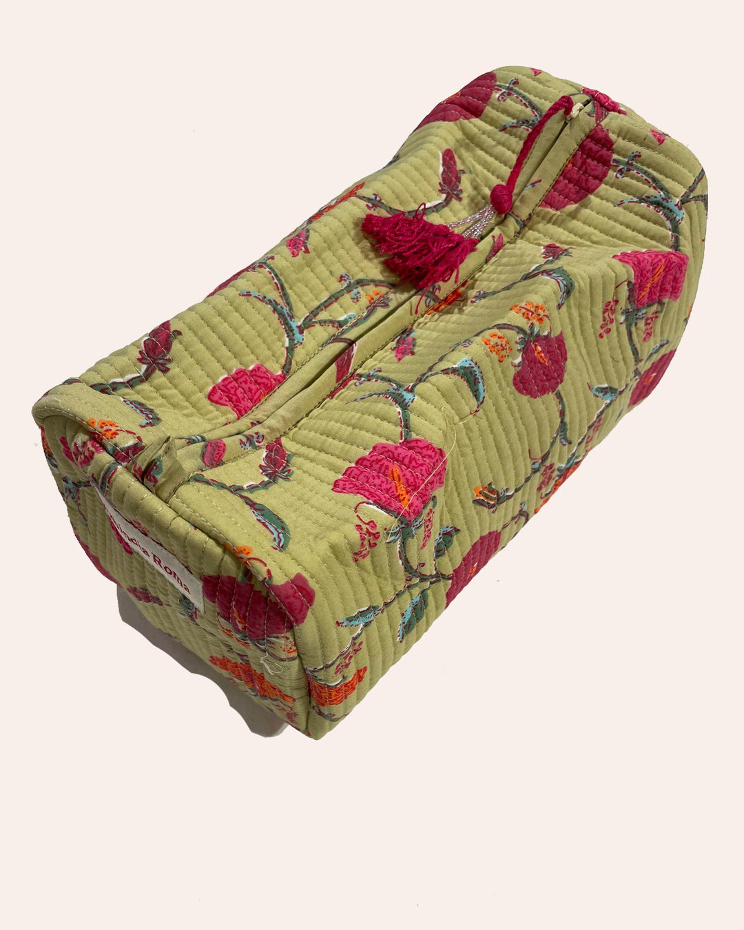 Astuccio trapuntato cotone verde motivo rose vista frontale