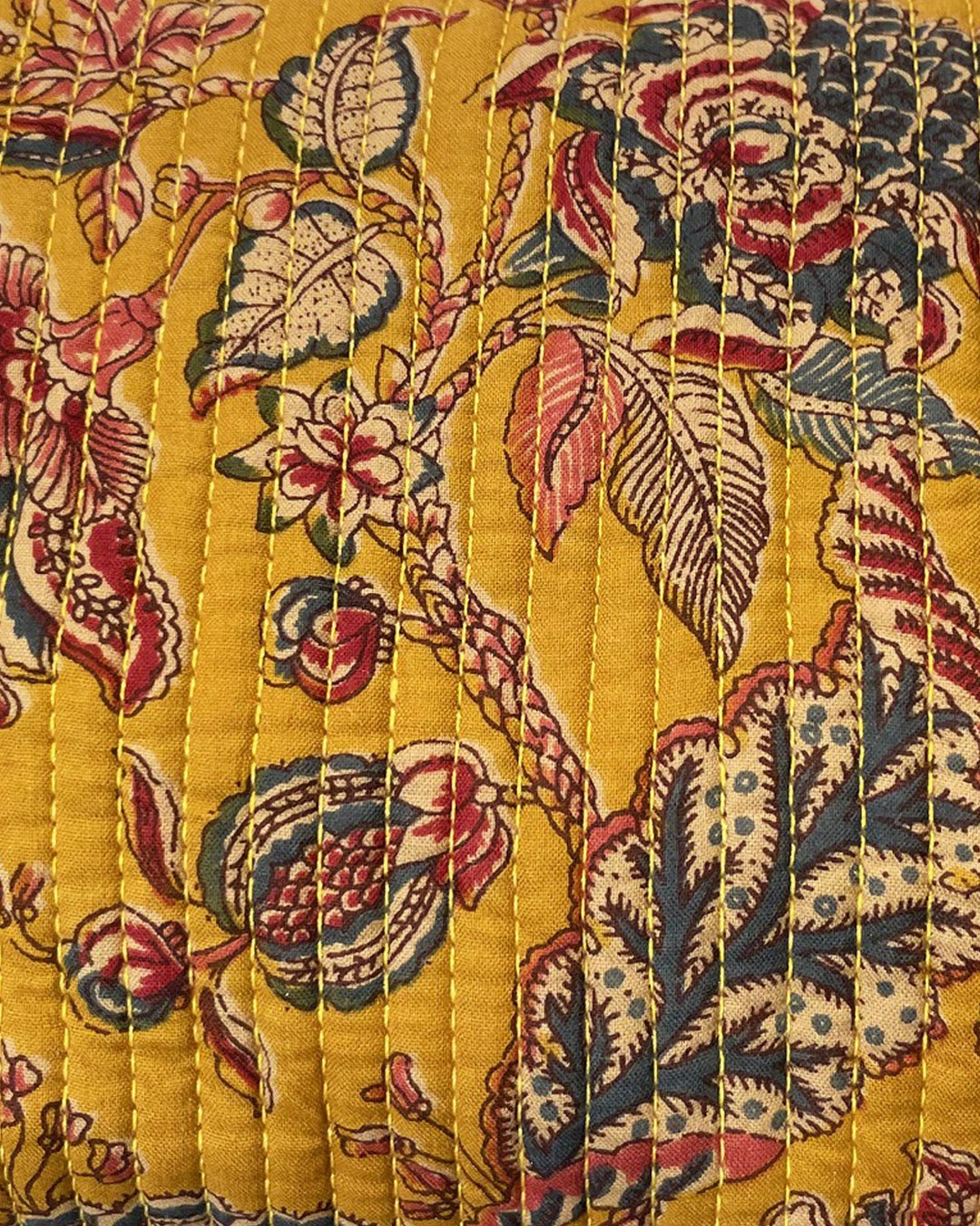 Astuccio Renaissance cotone stampato dettaglio tessuto artigianale