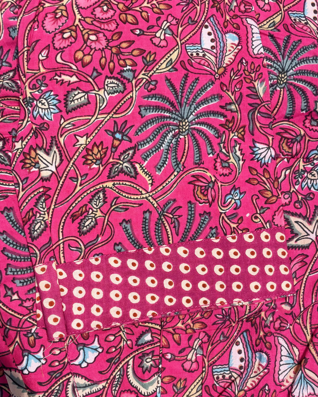 Vestito lungo Corsica cotone stampato a mano dettaglio tessuto e motivo decorativo