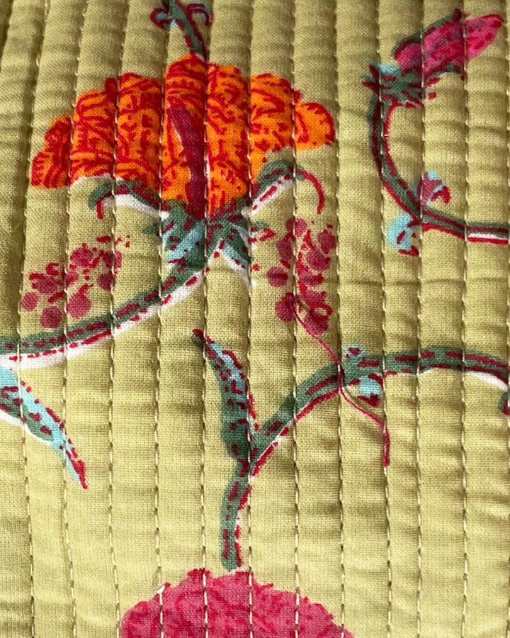 Astuccio Green Rose cotone block print dettaglio tessuto e cuciture