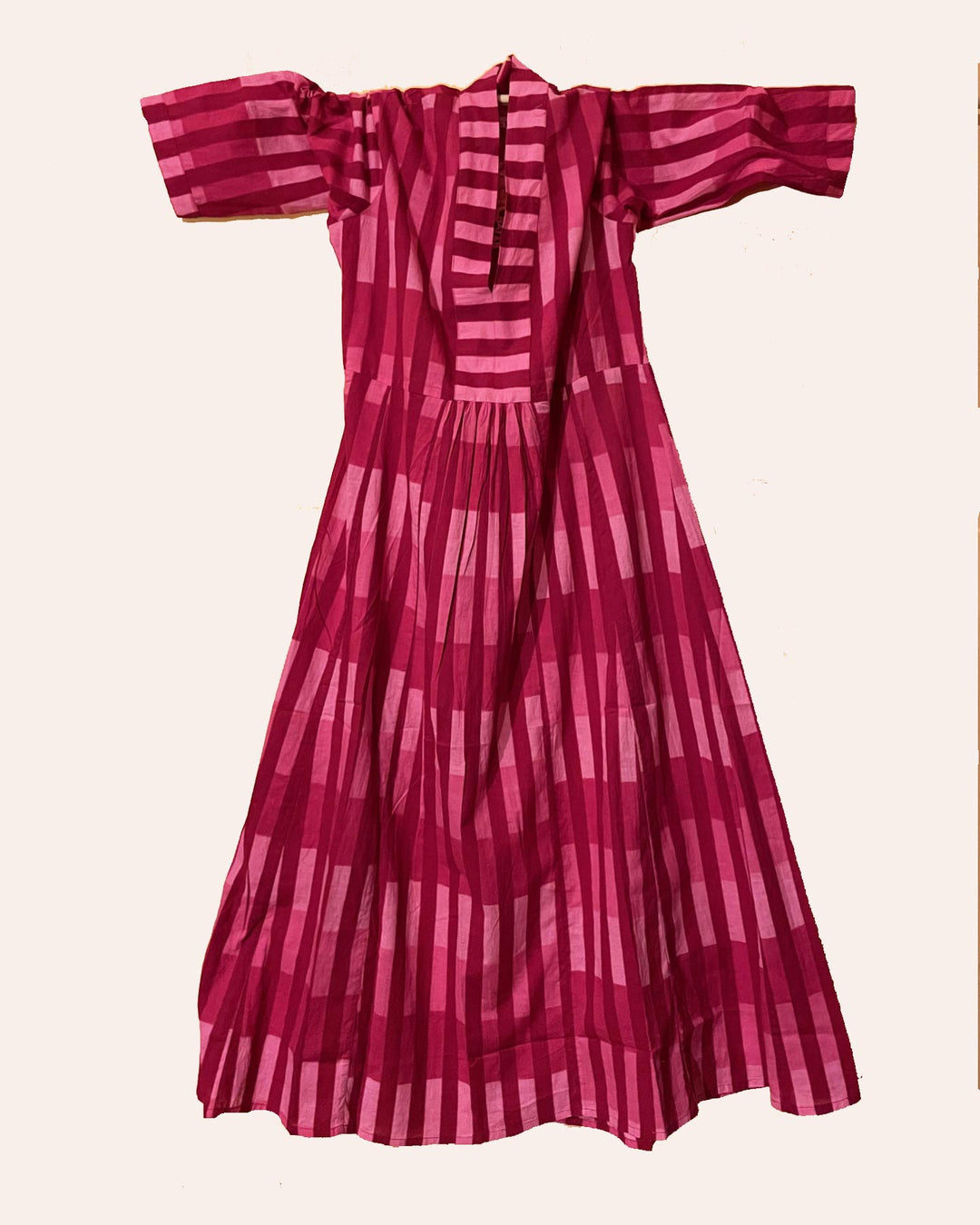 Fuxia Bahaus