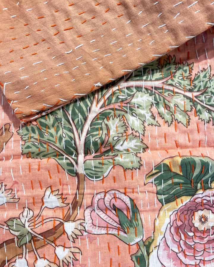 Copriletto Proust reversibile dettaglio