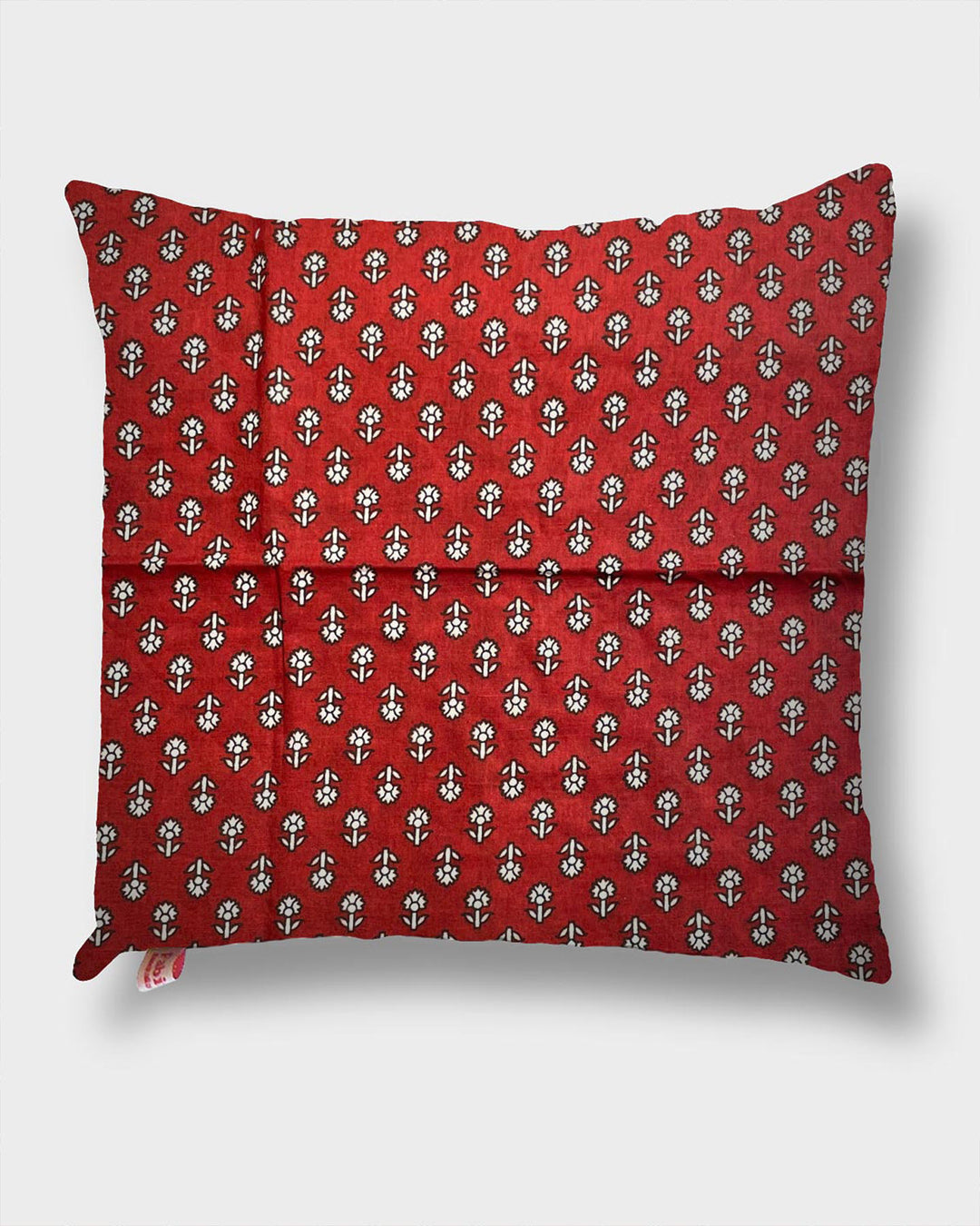 Copricuscino Autumn Flower cotone stampato a mano motivo floreale vista frontale